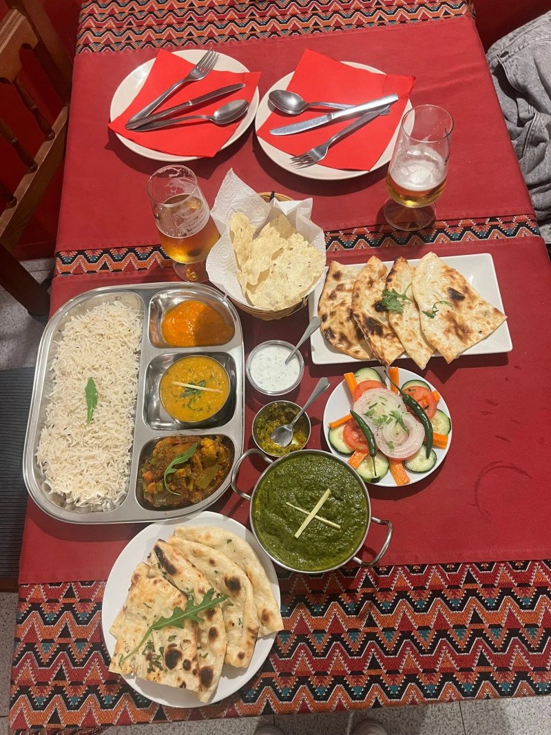 Restaurant Hola Nepal