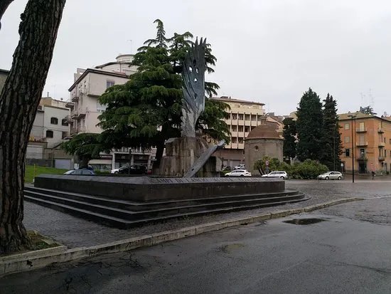 Fontana al Paracadutista d’Italia