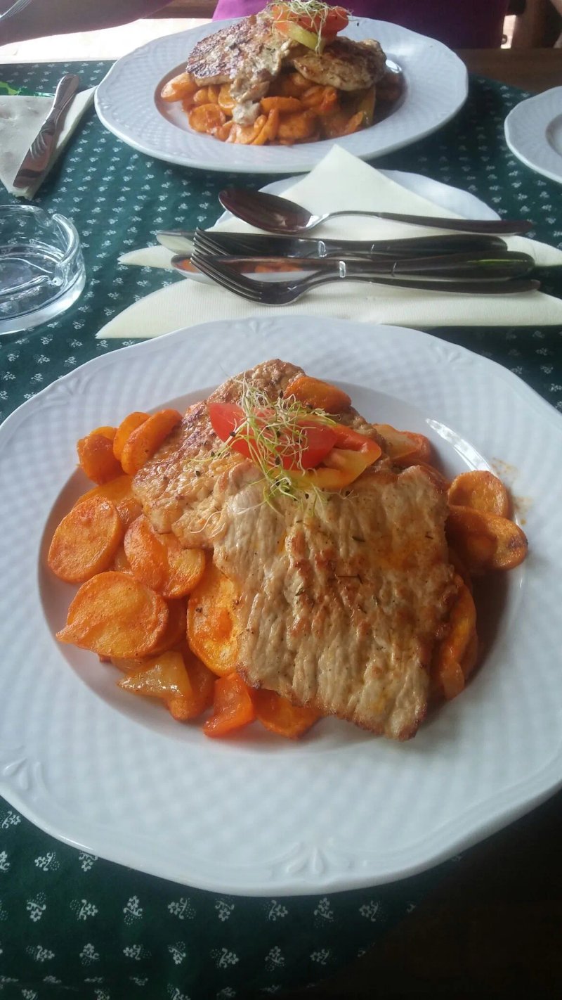 Csanyi Restaurant