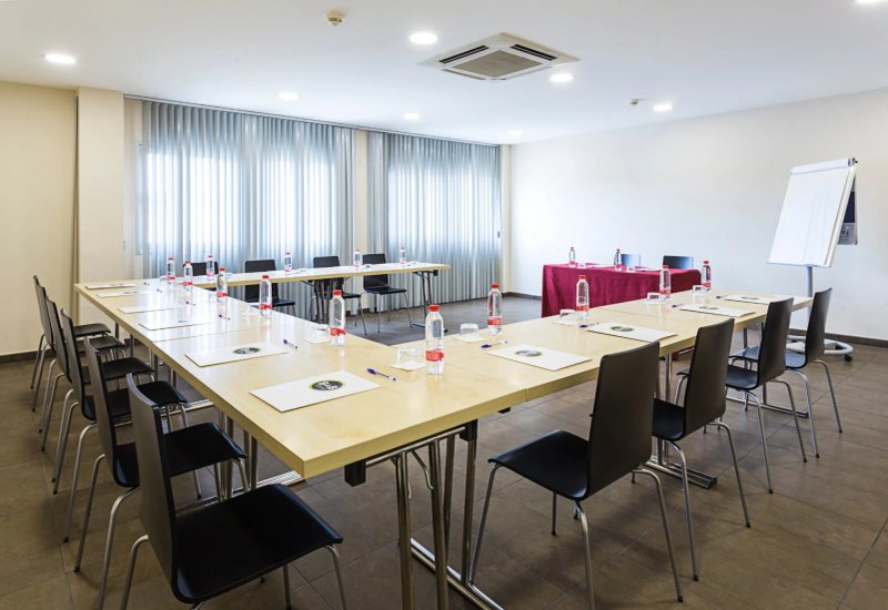 B&B HOTEL Madrid Aeropuerto T1-T2-T3