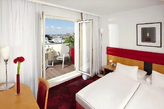 Hotel Boltzmann