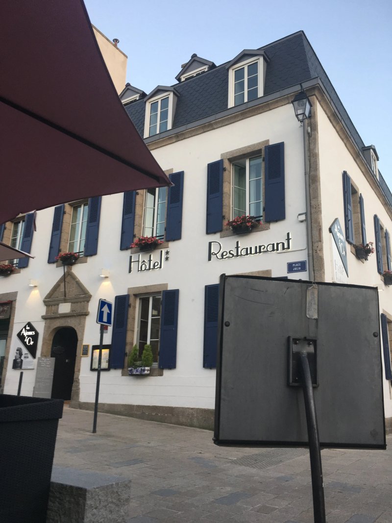 Les Ajoncs d'Or Hotel Restaurant