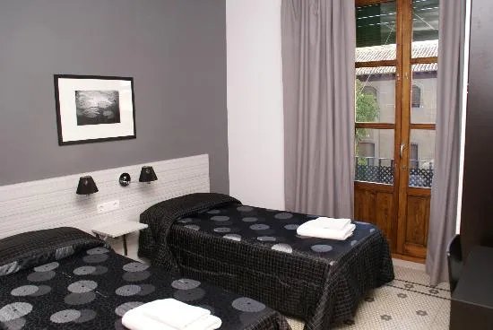 La Perla Granada Suites