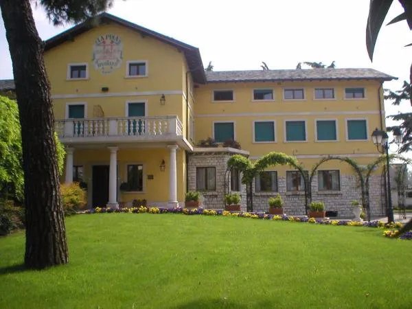 Hotel La Pina