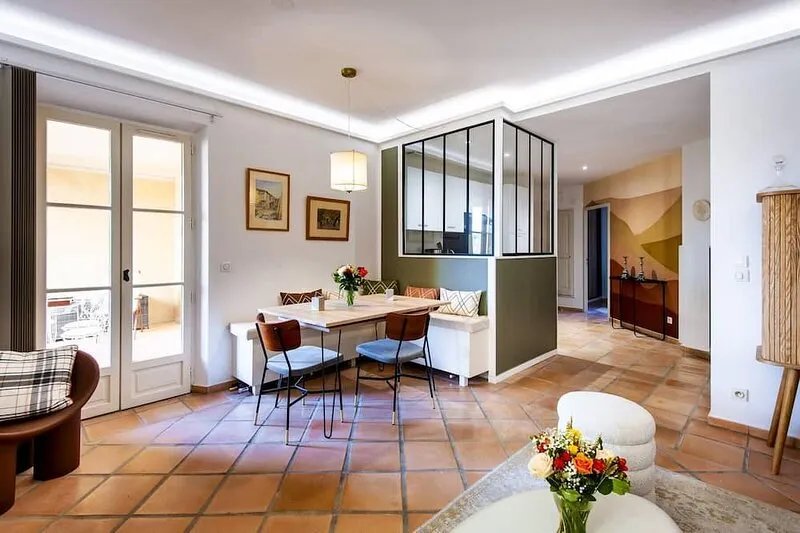 Luxury apartment in Pont Royal