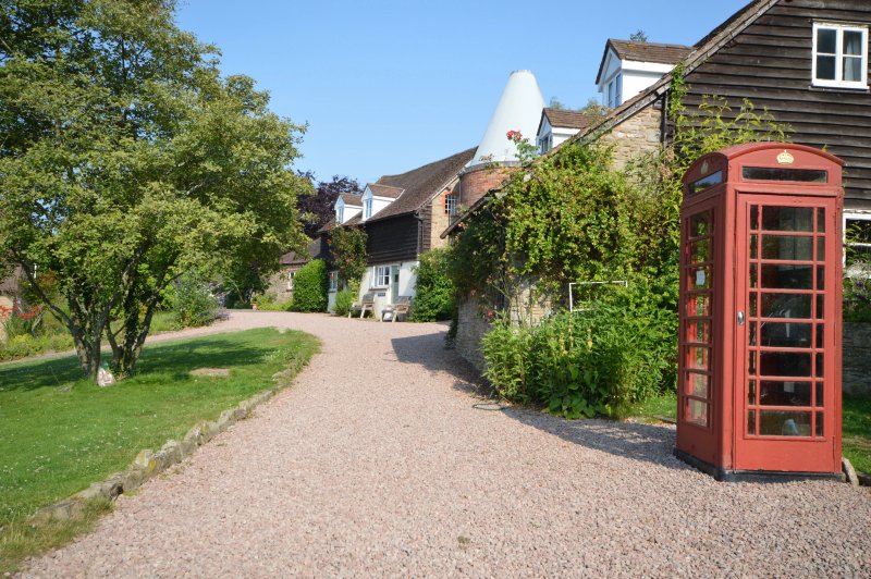 Whitewells Farm Cottages