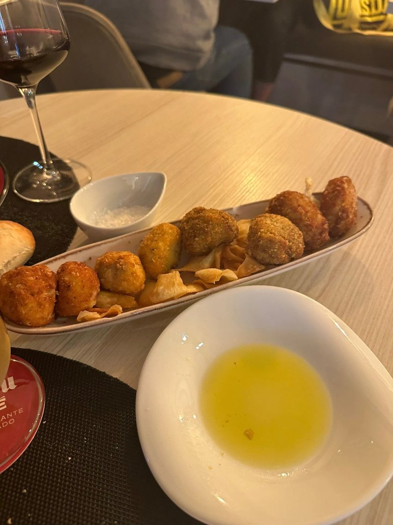Aroma Y Esencia Cafe Gourmet