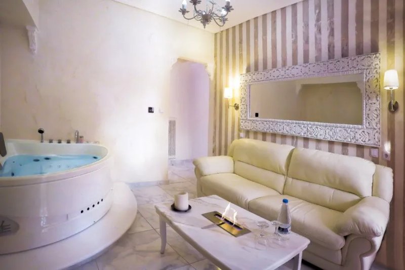 Panorama Suites & Spa