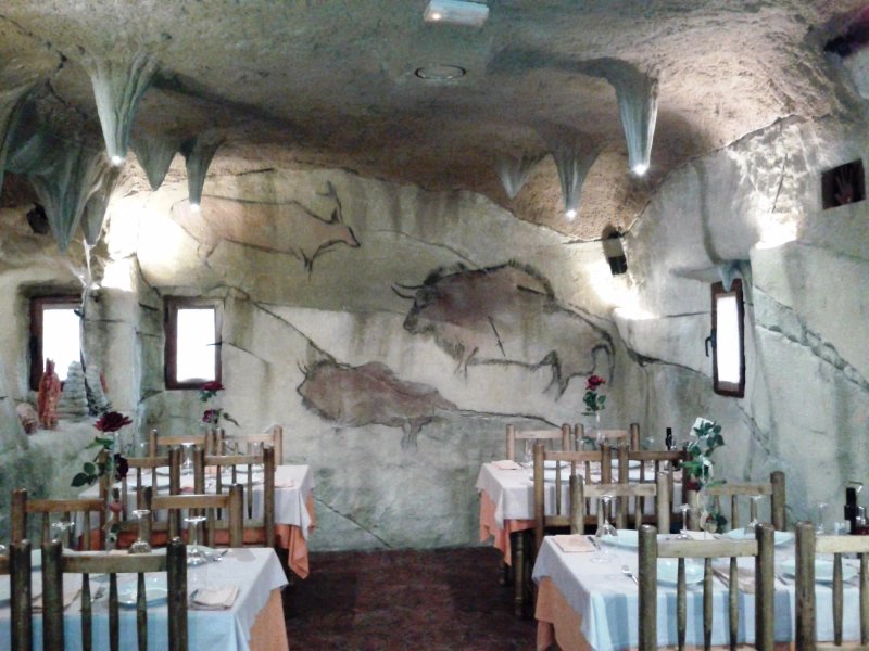 La Caverna Restaurante Braseria
