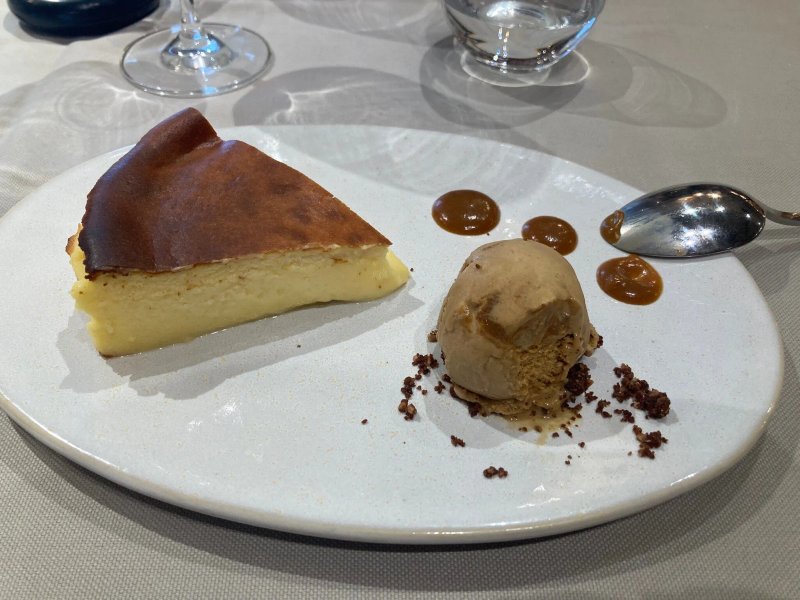 Abadesa Restaurante Hotel