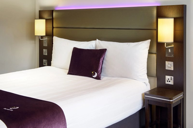 Premier Inn Gloucester (Little Witcombe) Hotel