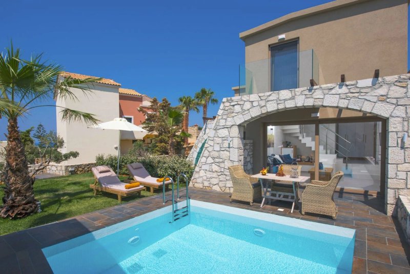 Diamond Village Apartments & Suites