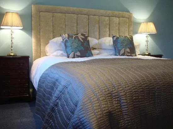 Pinfield Hotel