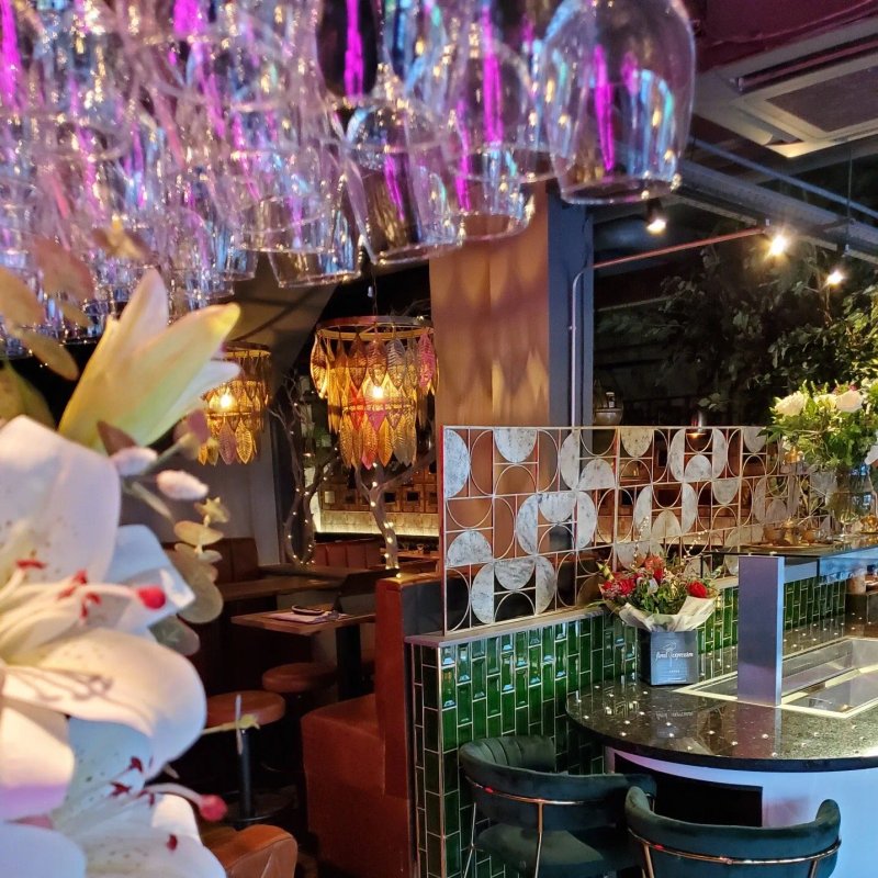 Santorini Bar & Grill