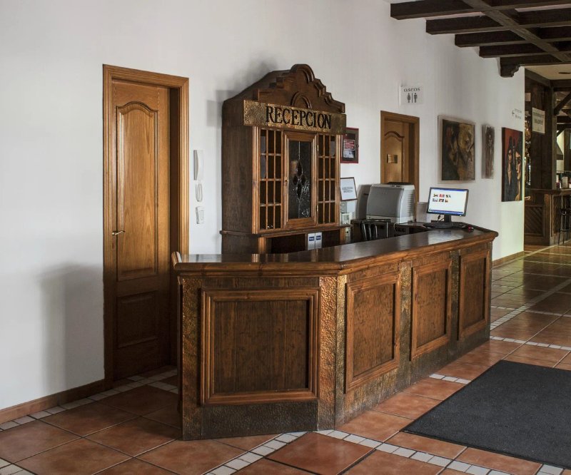 Hotel Asador Albenzaire