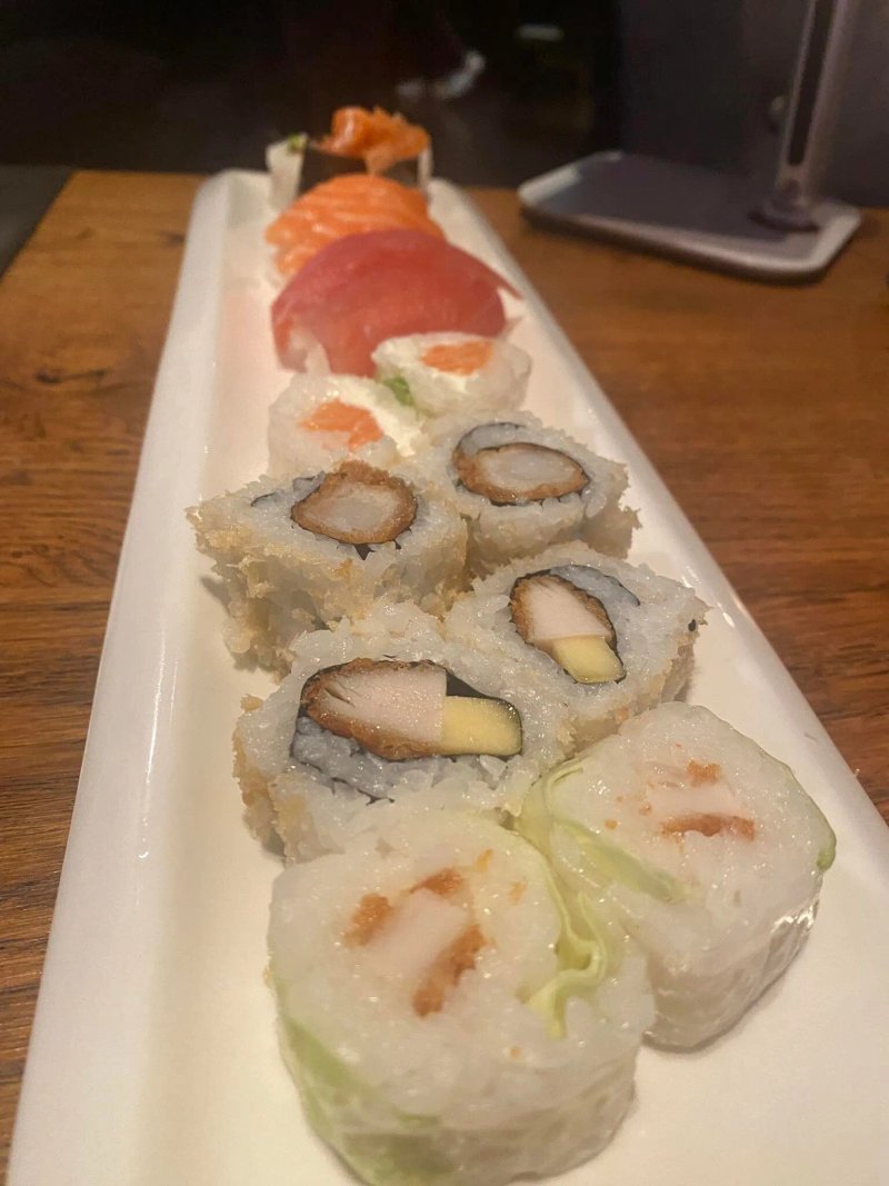Sushi House Mons