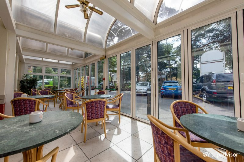 The Elstead Hotel
