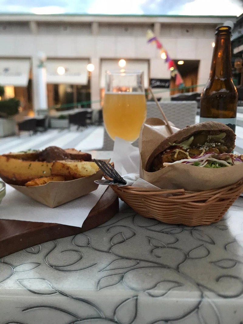 Public Bar & Vegan Kitchen Bled