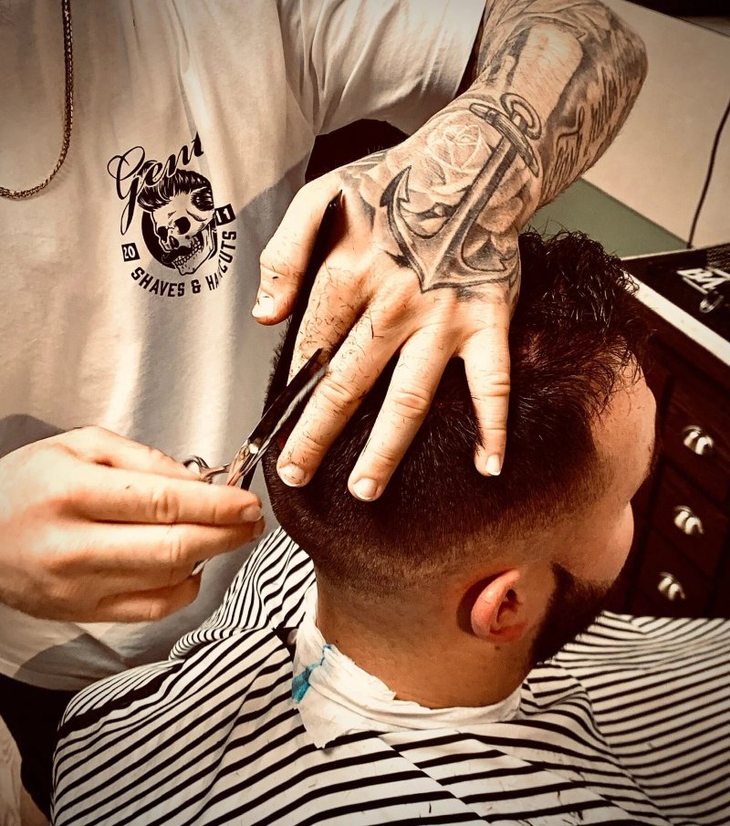 Gents Barbershop Cafe & Bar