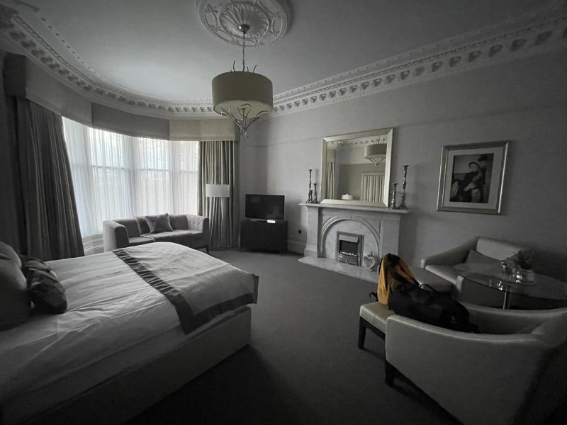 Number 10 Hotel