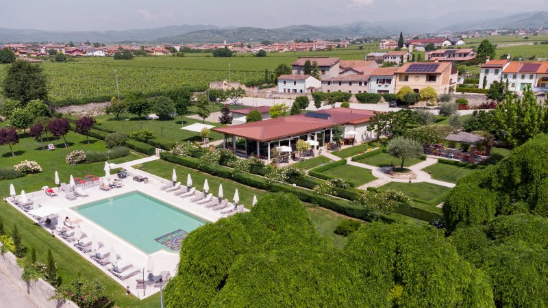 Villa Nichesola - Ristorante, Cocktail & Wine Bar