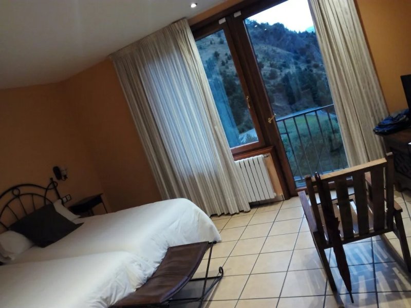Parador De Canolich Restaurant