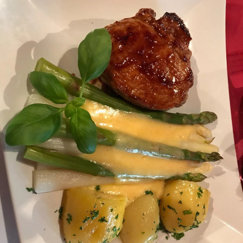 ArtFarm Restaurant & Hotel