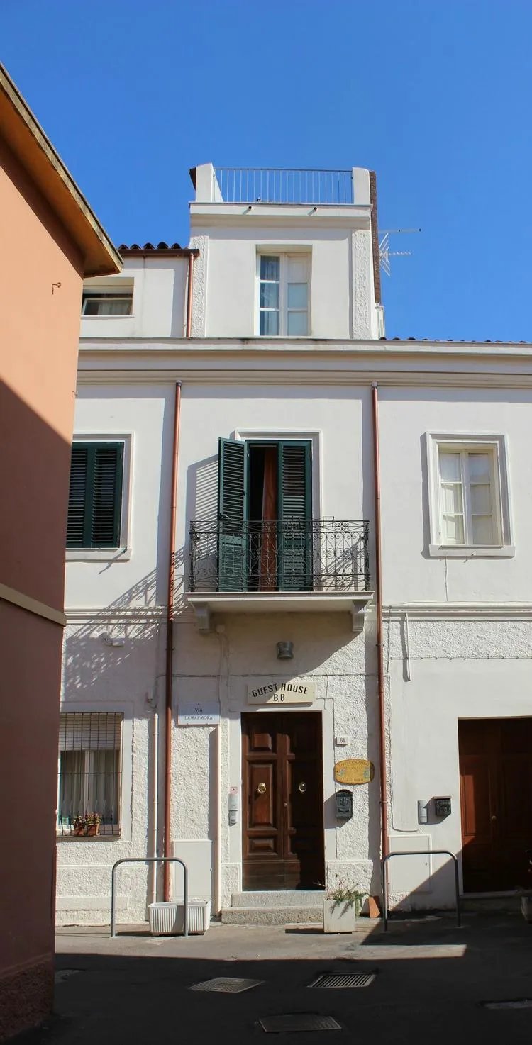 Domo Janas Guesthouse