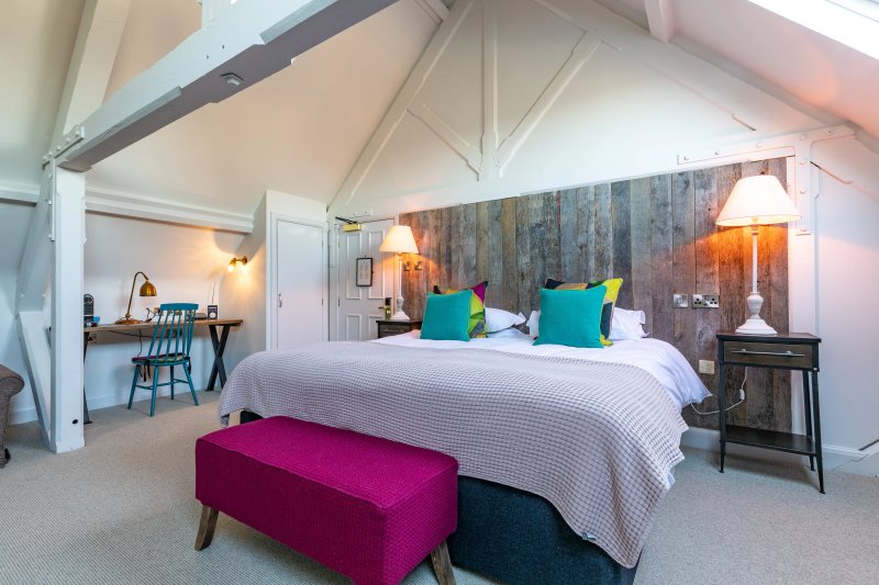 Crown Chertsey