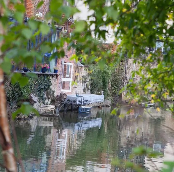 Luxury Riverside Studio with Conservatory and Wharf in the centre of Oxford