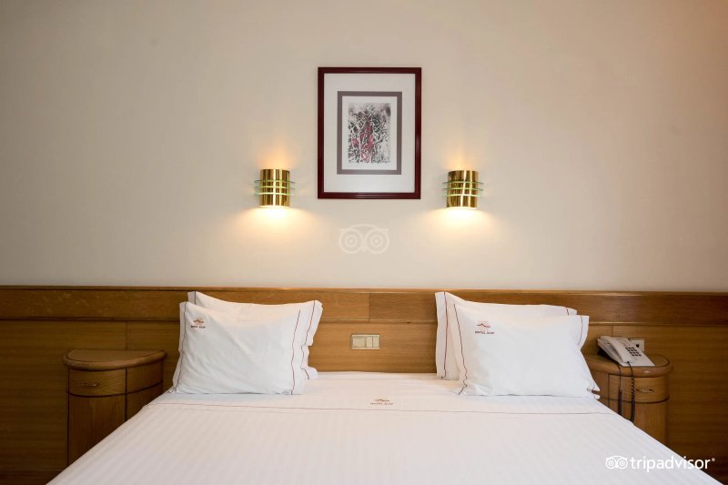 Alif Hotel