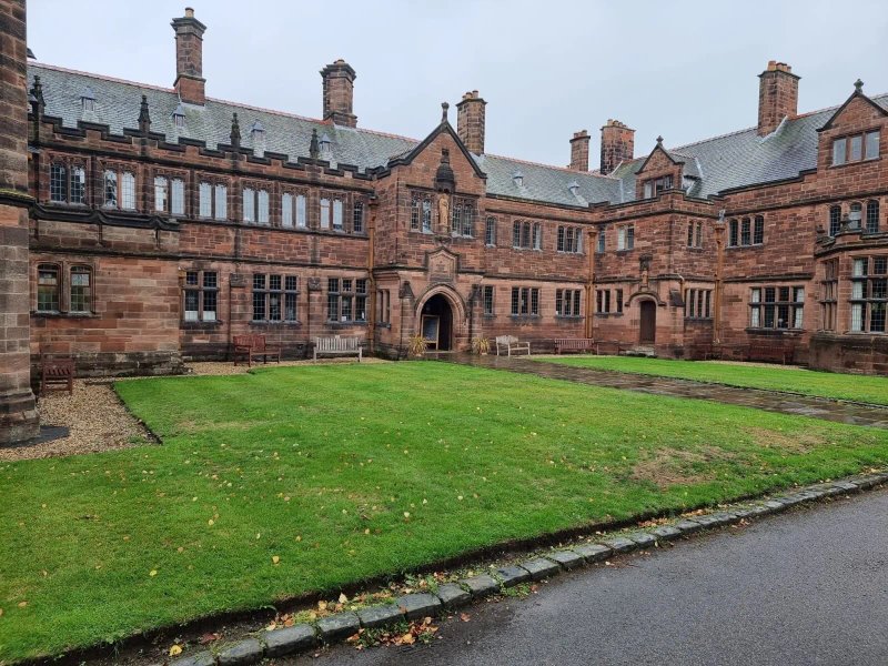 Gladstone's Library