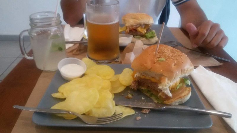 MIAMI Burger & Steak