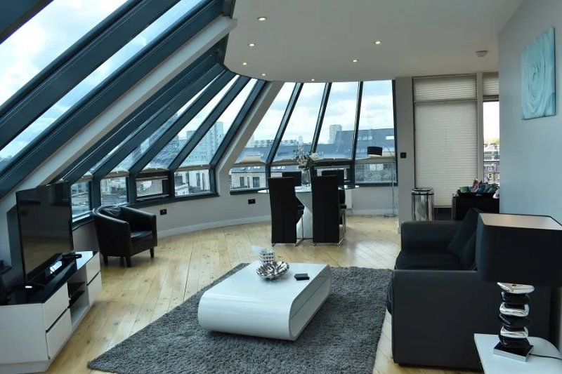 Chelsea Bridge Apartments