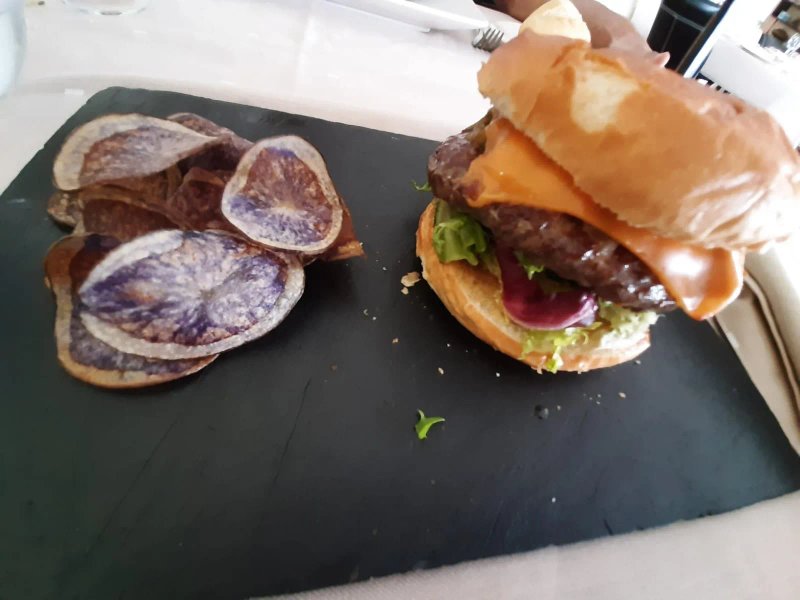 Mar de Olivos Restaurant.- Hotel Villa Nazules