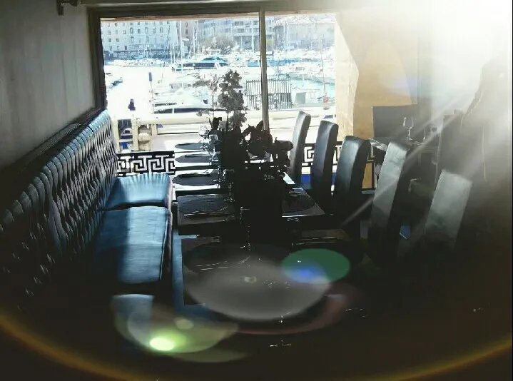 Brasserie sur Le Port