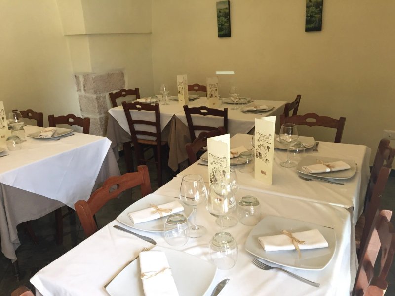 La Cantina