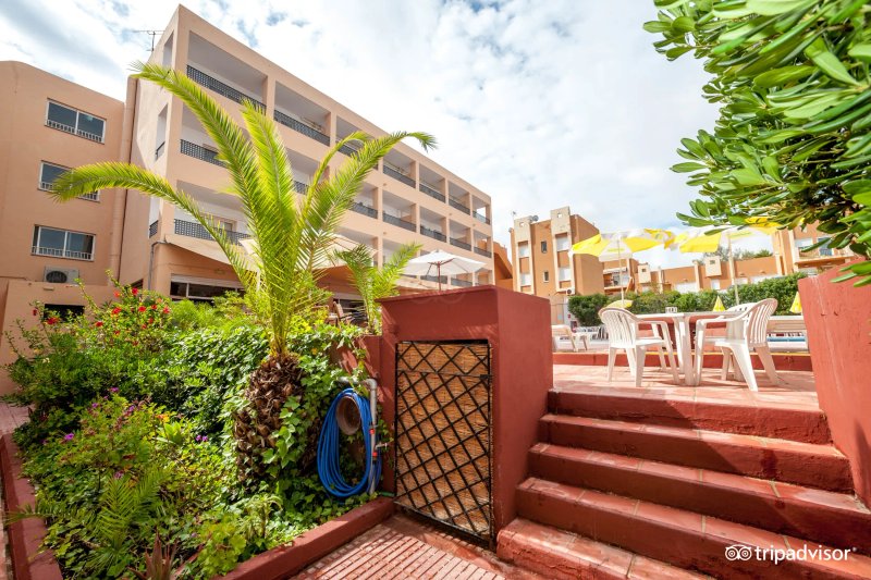 azuLine Apartamentos Sunshine