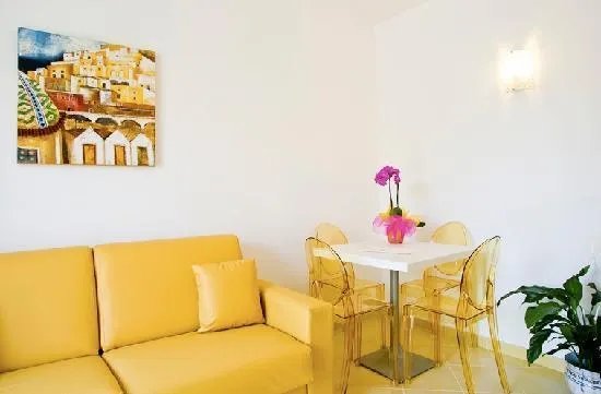 Oliveto A Mare Resort -suite & Apartment