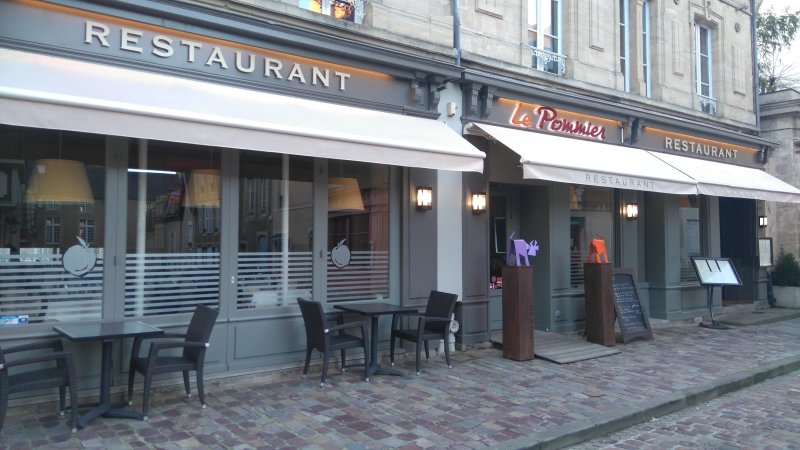 Le Pommier Restaurant