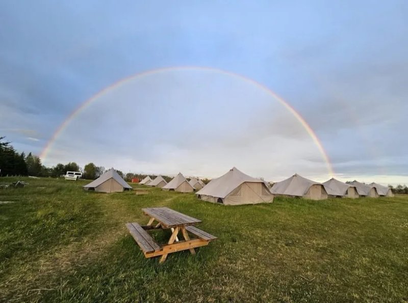 Godaland Guesthouse & Glamping
