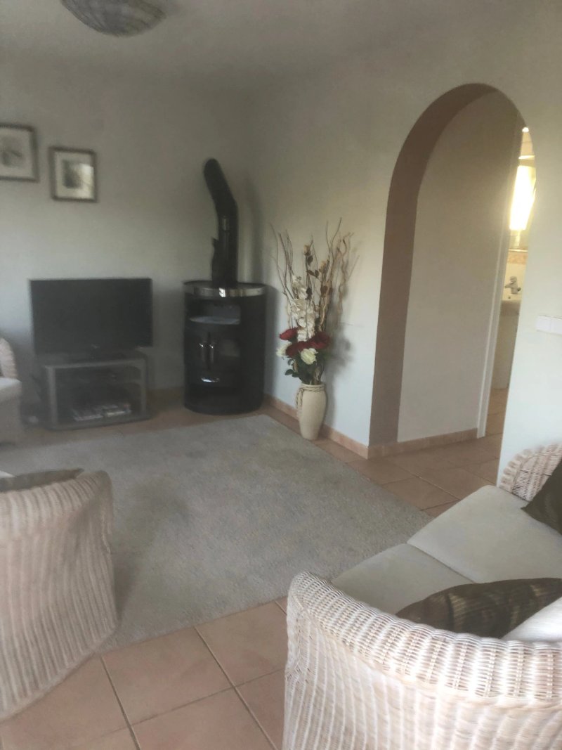 Oyo Home Docklands 2 Bedroom Apartment