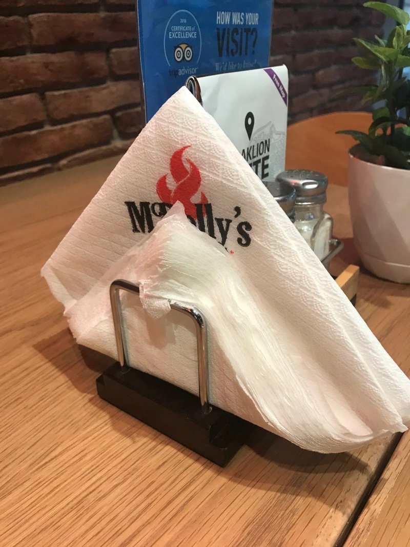 Delly’s Casual Restaurant, Heraklion