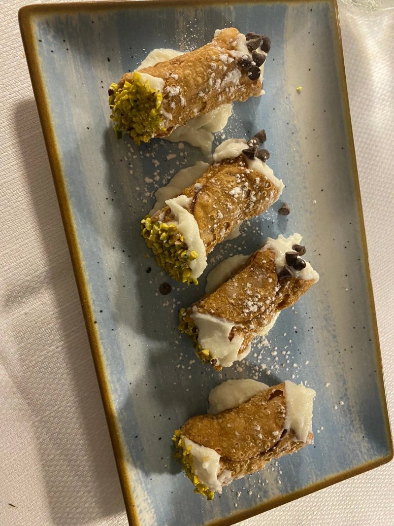 Ristorante San Pietro Pesce crudo e Plateau Royal by Milano
