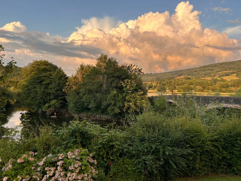 Newbridge on Usk