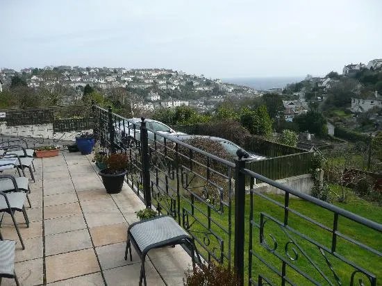 Bacchus, Rooms with a View