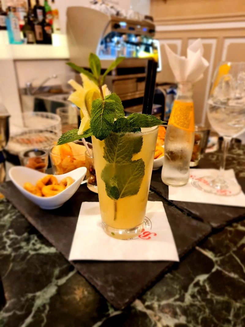 Barney's - Il Bar Del Circolo Dei Lettori