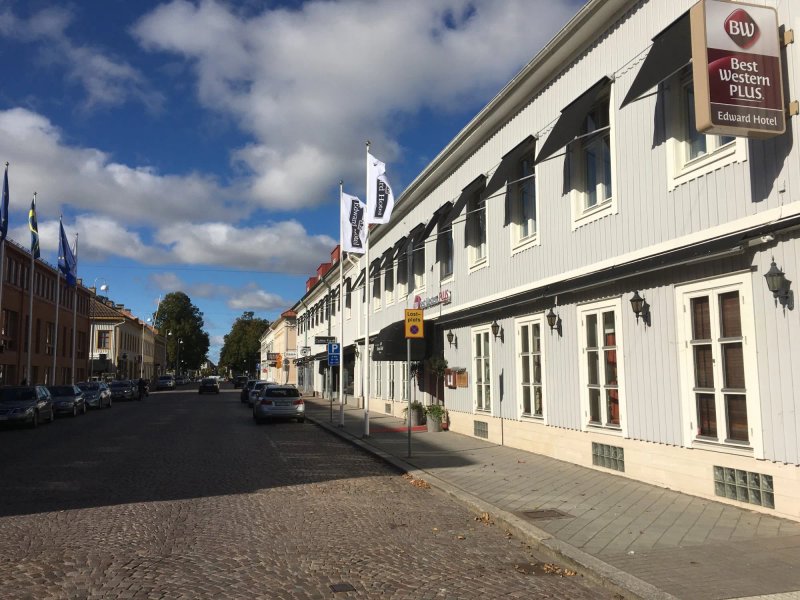 Best Western Plus Edward Hotel