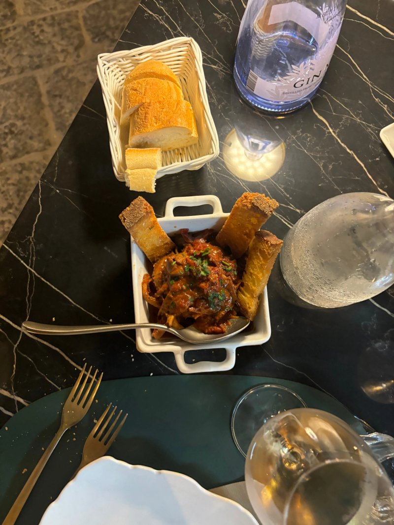 Sarace' / Restaurant & Cocktail Bar