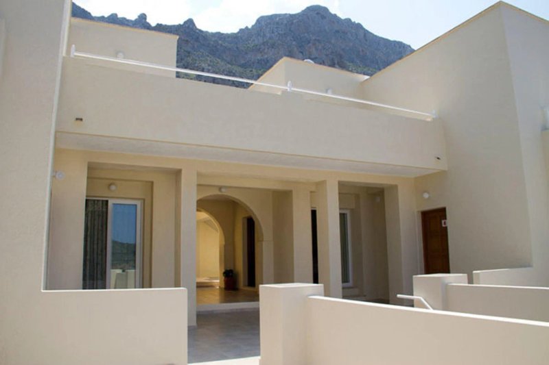 Acropolis Hotel